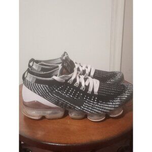 Nike VaporMax FlyKnit 3 Women's Size 8 Shoes Black & Pink Sneakers CU4748-001